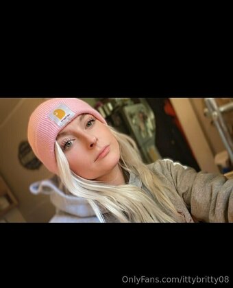 ittybritty08 Nude Leaks Photo 24