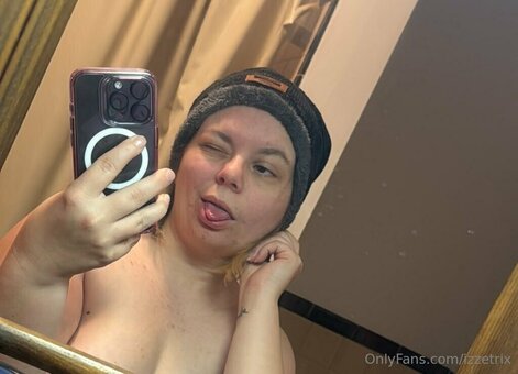 izzetrix Nude Leaks Photo 28