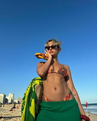 izzipoopi Nude Leaks Photo 11