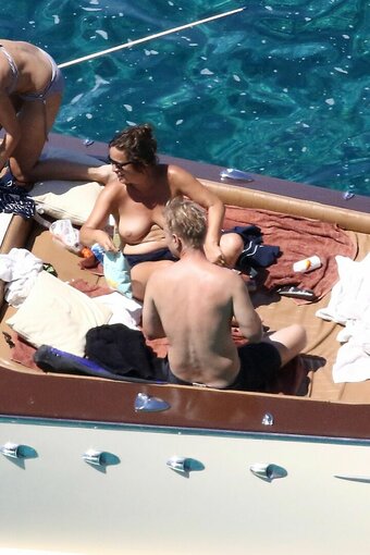 Jade Jagger / jadejezebeljagger Nude Leaks Photo 21