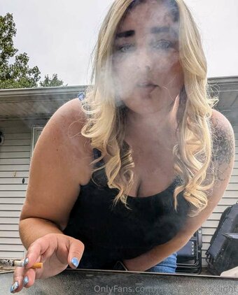 Jade_needs_a_light / https: Nude Leaks OnlyFans Photo 28