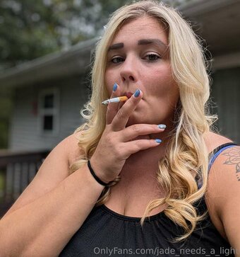 Jade_needs_a_light / https: Nude Leaks OnlyFans Photo 29