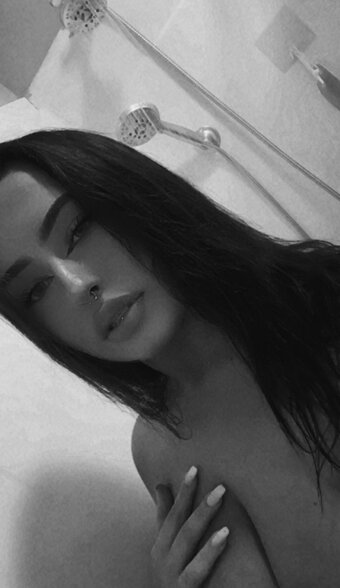 Jaley S / haleybrooks18 / jaleysotoo Nude Leaks OnlyFans Photo 16