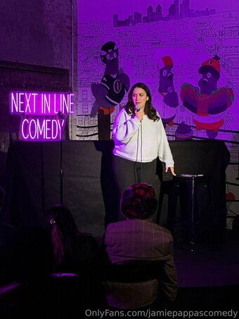 jamiepappascomedy Nude Leaks Photo 13