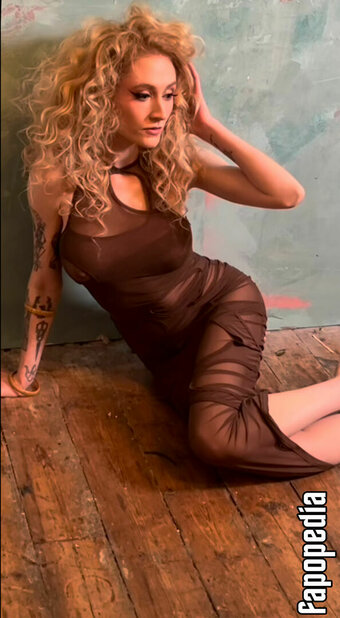 janetdevlin Nude Leaks Photo 19