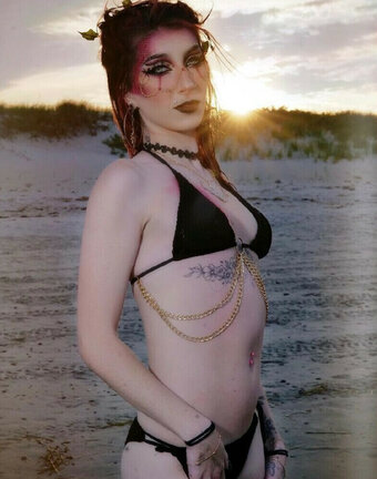 Jasmhyn_makeup / jasmhyn_modeling Nude Leaks OnlyFans Photo 1