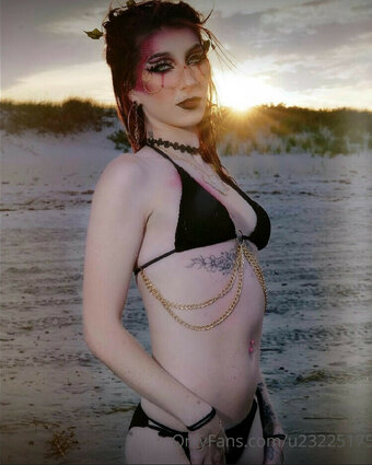 Jasmhyn_makeup / jasmhyn_modeling Nude Leaks OnlyFans Photo 5