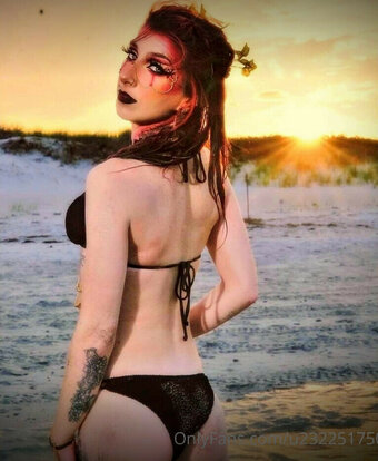 Jasmhyn_makeup / jasmhyn_modeling Nude Leaks OnlyFans Photo 17
