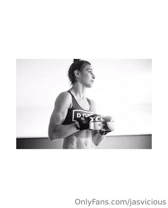 jasvicious Nude Leaks Photo 2