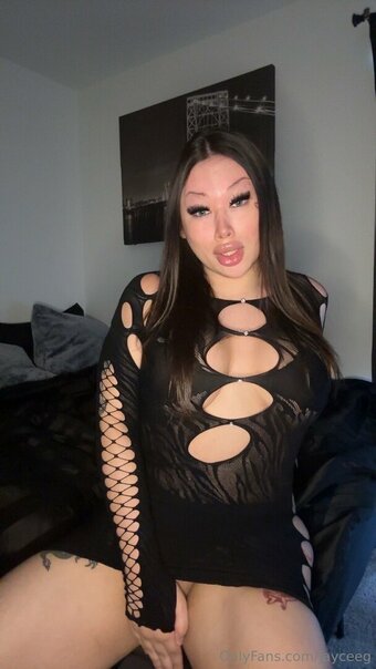 jayceeg Nude Leaks Photo 6