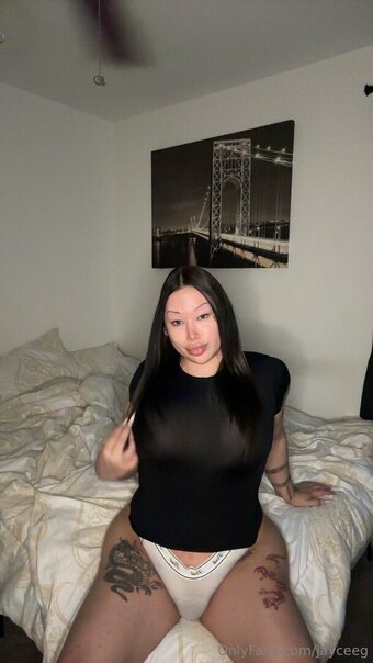 jayceeg Nude Leaks Photo 21