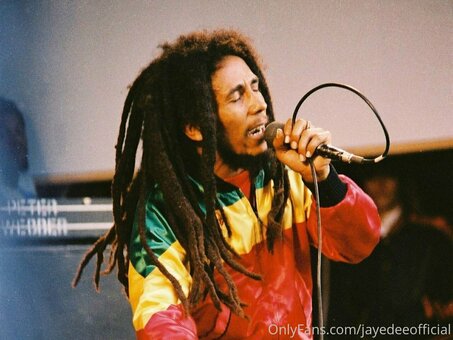 jayedeeofficial Nude Leaks Photo 7