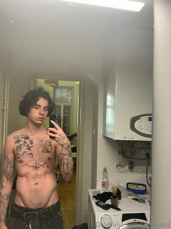 jayloganz Nude Leaks Photo 8