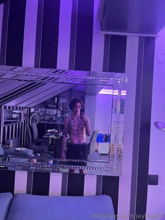 jayloganz Nude Leaks Photo 13