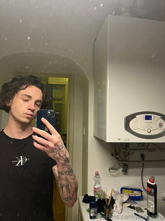 jayloganz Nude Leaks Photo 16