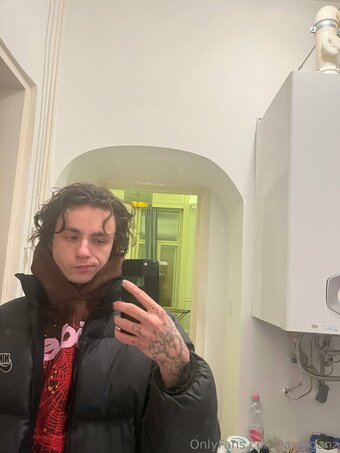 jayloganz Nude Leaks Photo 22