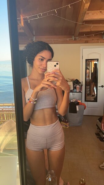 Jazel Barraza / jazel._.b Nude Leaks Photo 2