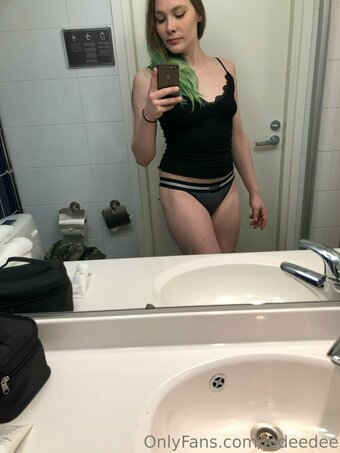 jedeedee Nude Leaks Photo 22