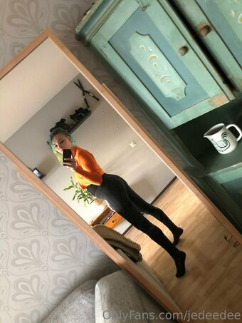 jedeedee Nude Leaks Photo 27