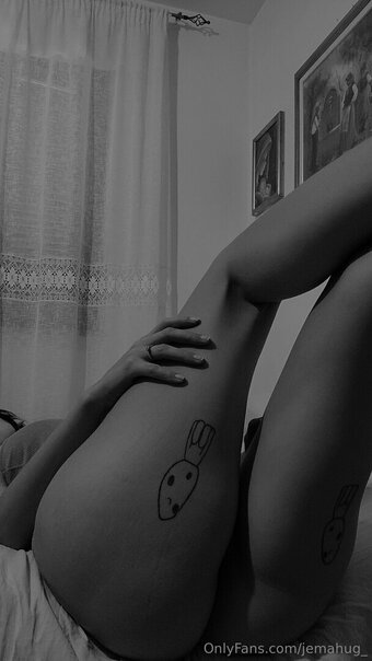 jemahug_ Nude Leaks Photo 28