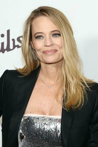 Jeri Ryan