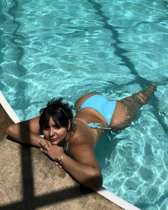 jess2foreign Nude Leaks Photo 13