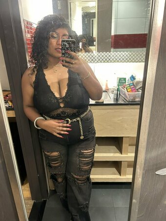 Jessnirvanapoet / Jessica Nirvana Ram / https: / rewritingdestiny Nude Leaks Photo 7