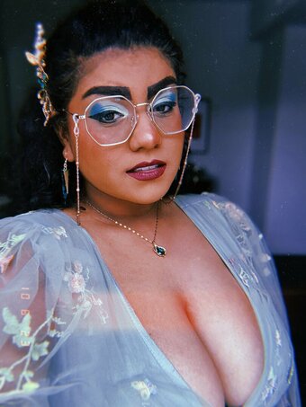 Jessnirvanapoet / Jessica Nirvana Ram / https: / rewritingdestiny Nude Leaks Photo 8