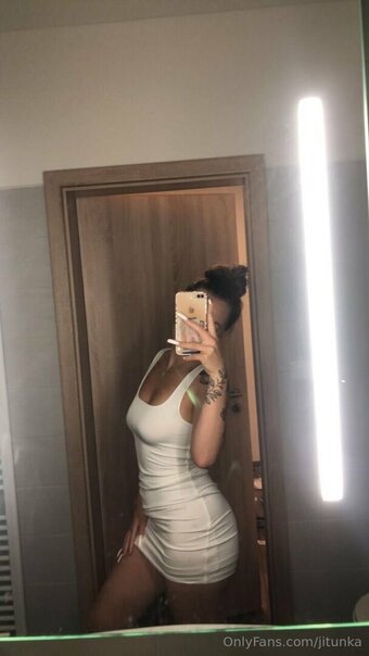 jitunka Nude Leaks Photo 2