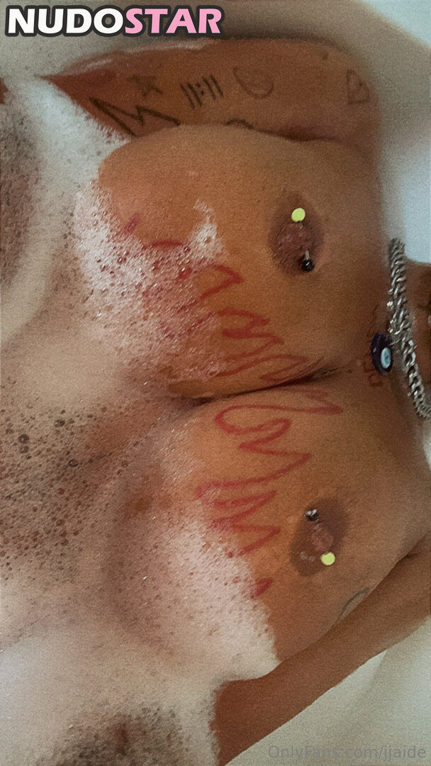 jjaide Nude  19