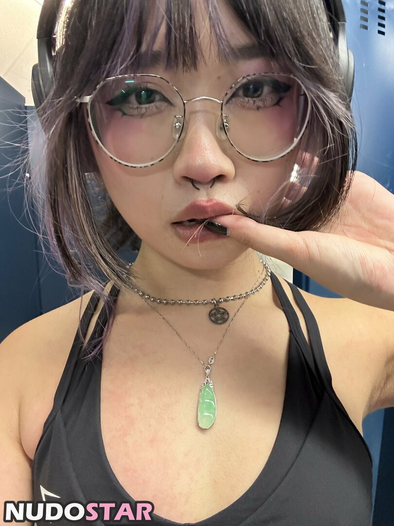 jjanether6 / Janet He / jjanethe / jjanethee Nude  5