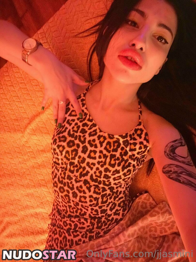 jjasmini Nude  24