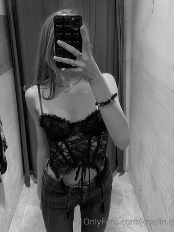 Jossi.e / _jossiee Nude Leaks OnlyFans Photo 13