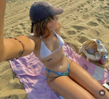 jrobbint Nude Leaks Photo 10