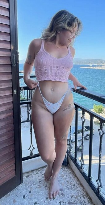 jrobbint Nude Leaks Photo 15
