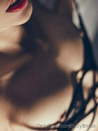 jucybmax91 Nude Leaks Photo 10