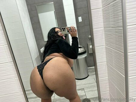 jucykitty / linaismommy Nude Leaks OnlyFans Photo 13