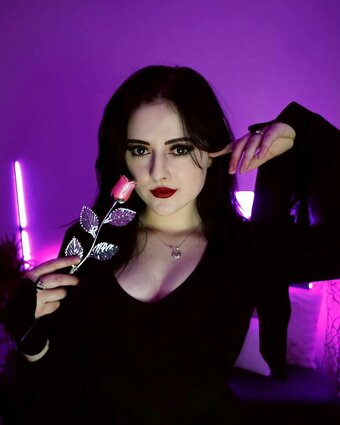 JuicyIris / irisjuicy Nude Leaks Photo 4