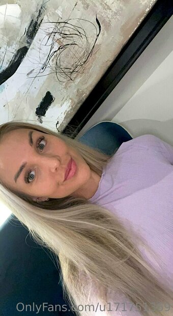 juleeez Nude Leaks Photo 4