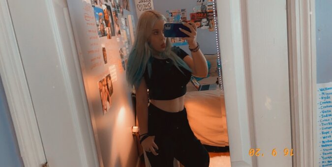 Jules / julesari Nude Leaks OnlyFans Photo 2