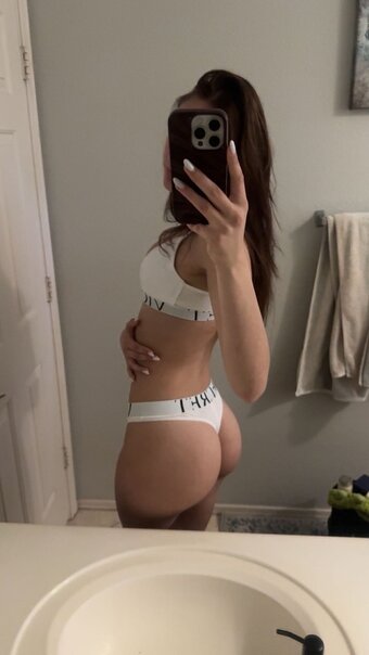 Julia Sevan / https: / julia_sevans / juliasevan Nude Leaks OnlyFans Photo 3