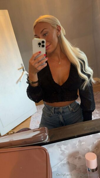 juliaaswe Nude Leaks Photo 4