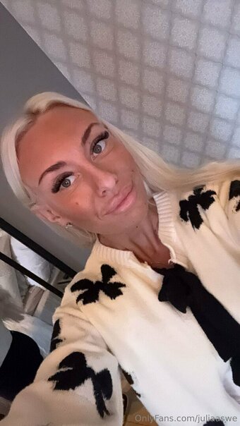 juliaaswe Nude Leaks Photo 15