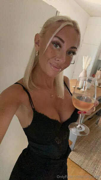 juliaaswe Nude Leaks Photo 24