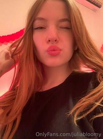 juliabloomy Nude Leaks Photo 10