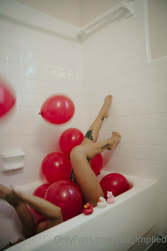 Julz.Implied / julz_implied Nude Leaks OnlyFans Photo 7