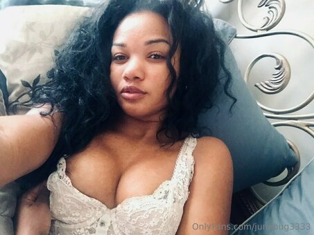 junebug3333 Nude Leaks Photo 1