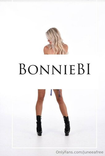 juneeafree Nude Leaks Photo 25