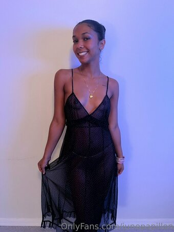 junepapillon Nude Leaks Photo 2