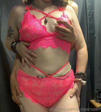 junipersden / junipertheband Nude Leaks OnlyFans Photo 7